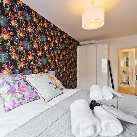 Sweet - Fitzwilliam Quay * Дублин